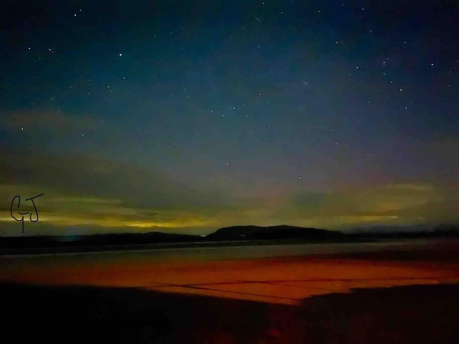 Watersedge Retreat, Views, Sunsets, Dogs Welcome Sandside  Esterno foto