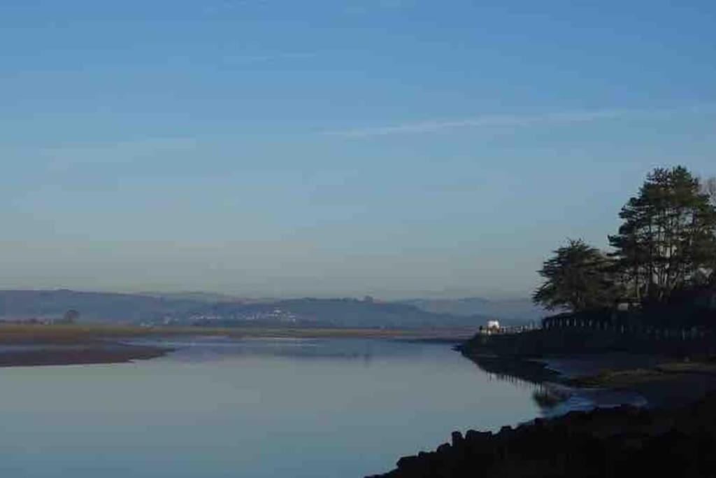 Watersedge Retreat, Views, Sunsets, Dogs Welcome Sandside  Esterno foto