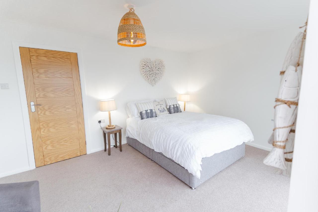 Watersedge Retreat, Views, Sunsets, Dogs Welcome Sandside  Esterno foto